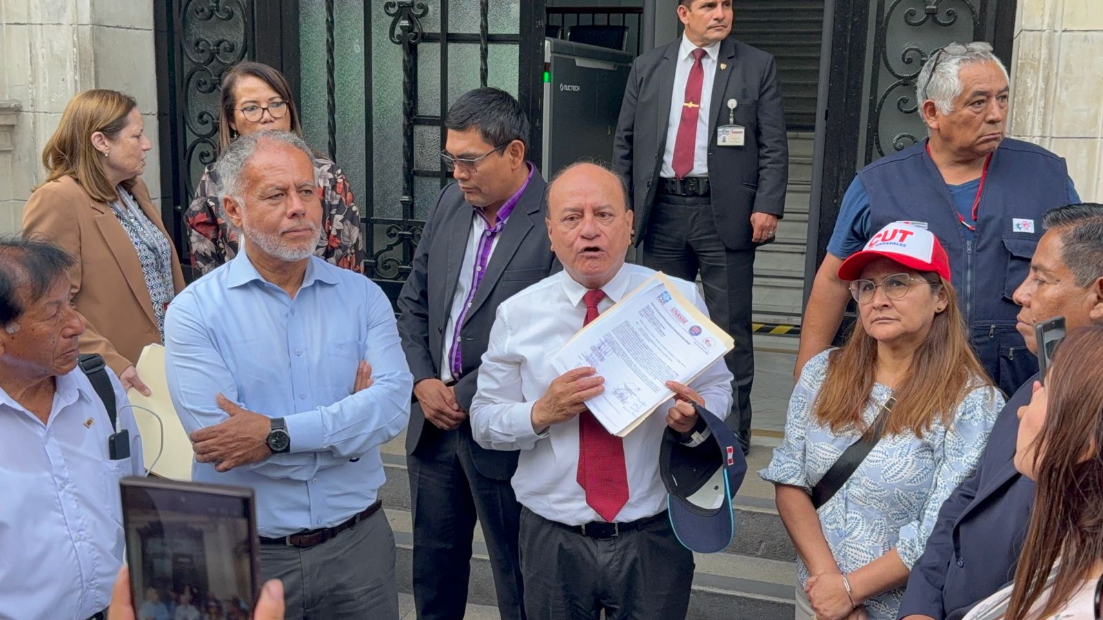 Asamblea General con las Bases